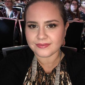 Meet your Posher, Alina